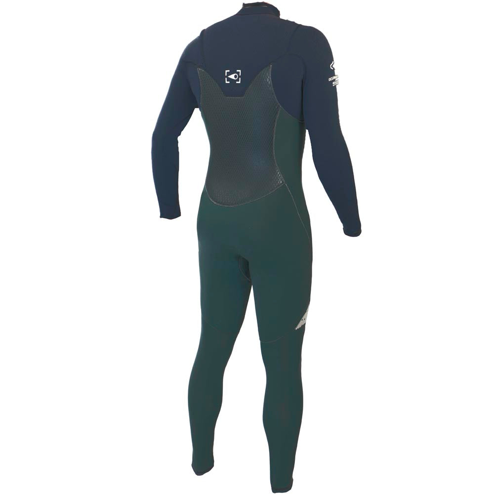 Our highest performing wetsuit. Oysterprene Y8 combining extreme mobility and eco-responsibility. More flexibility for more performance.
