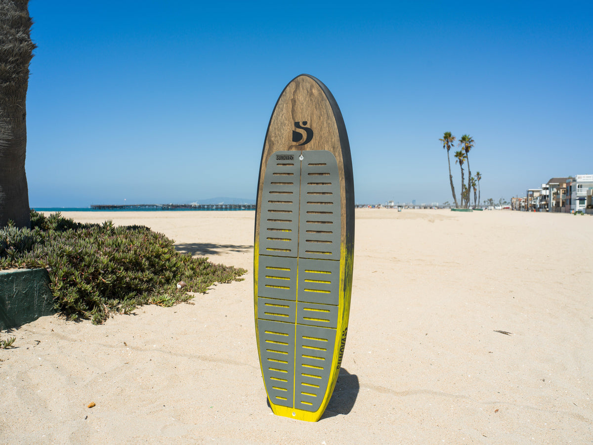 TFS Mid 40's — deck, standing
