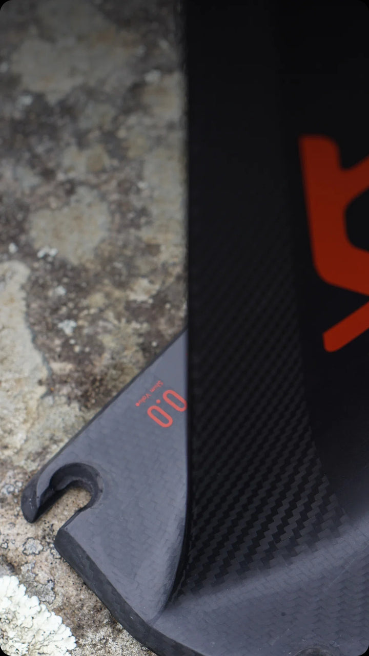 KT Apex Carbon Foil Mast