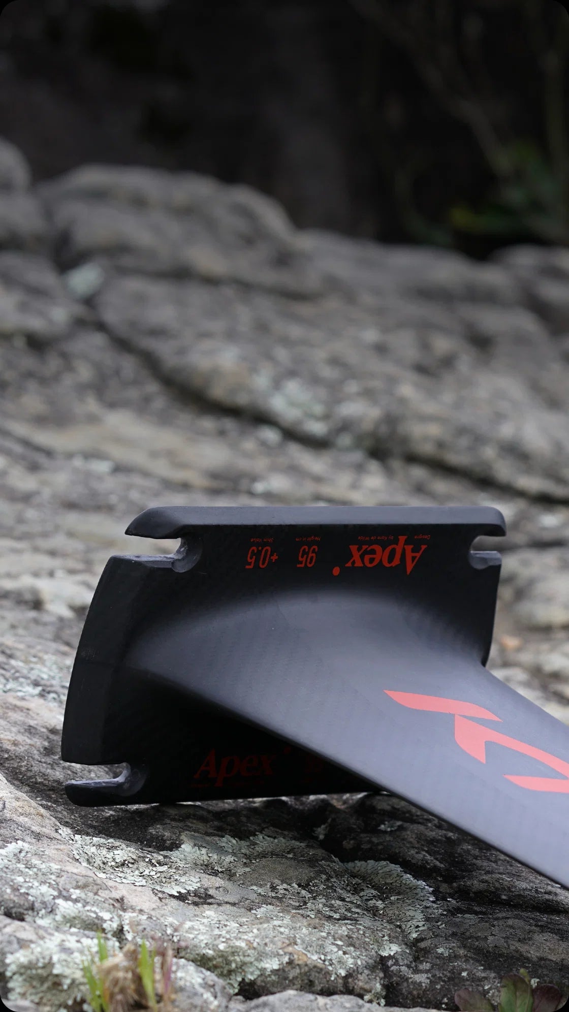 KT Apex Carbon Foil Mast