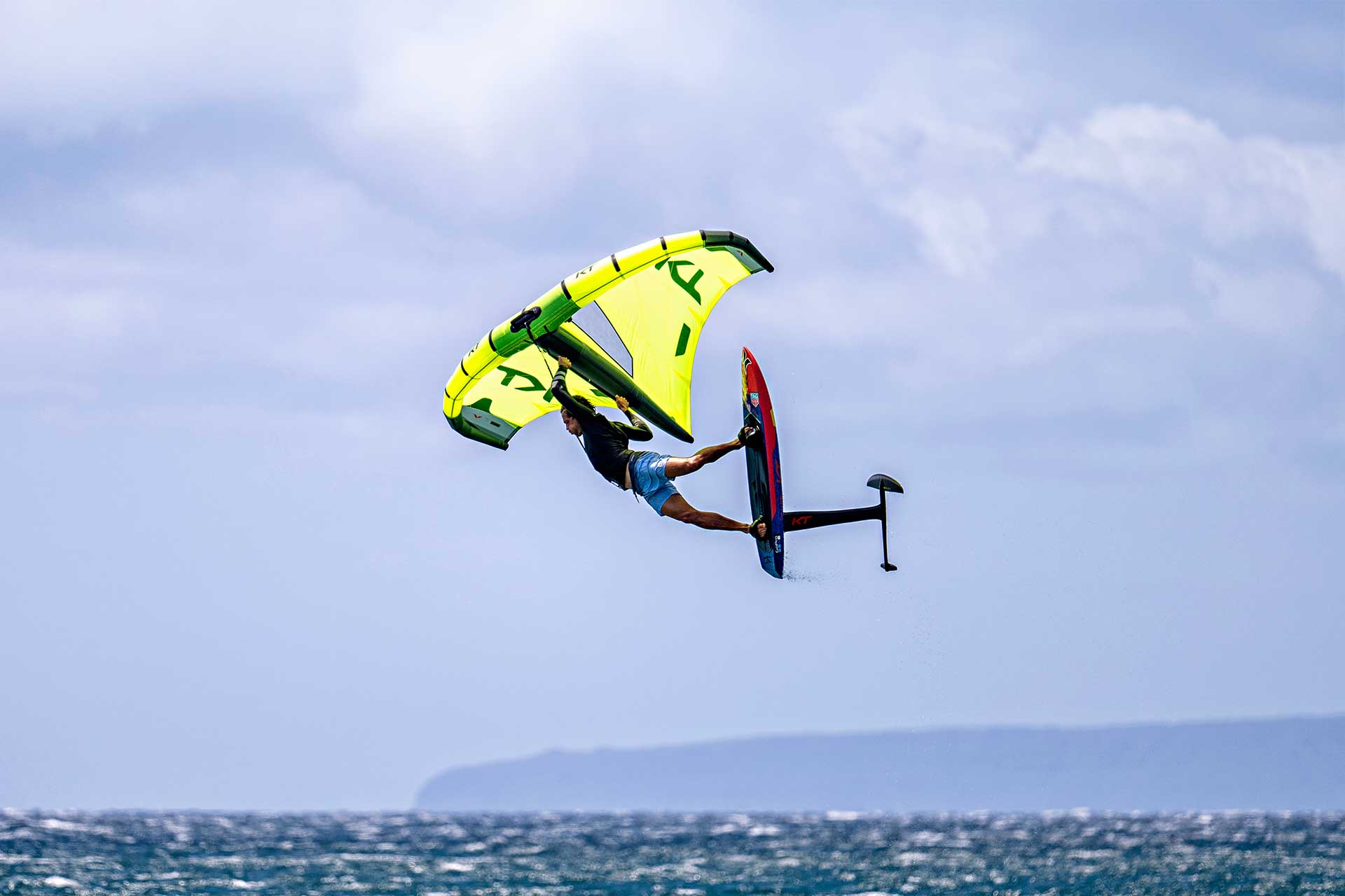 KT Apex Carbon Foil Mast